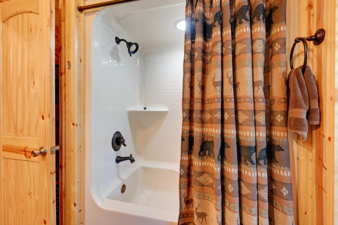 Broken Bow Cabin With Hot Tub And Deck - 4 Mi To Lake! Extérieur photo