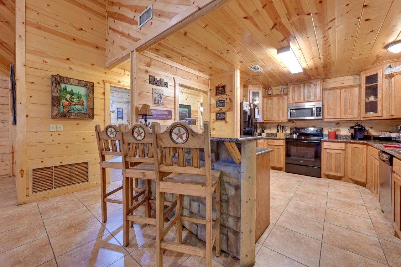Broken Bow Cabin With Hot Tub And Deck - 4 Mi To Lake! Extérieur photo
