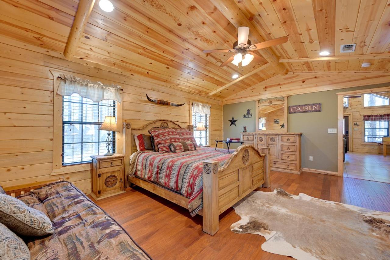 Broken Bow Cabin With Hot Tub And Deck - 4 Mi To Lake! Extérieur photo